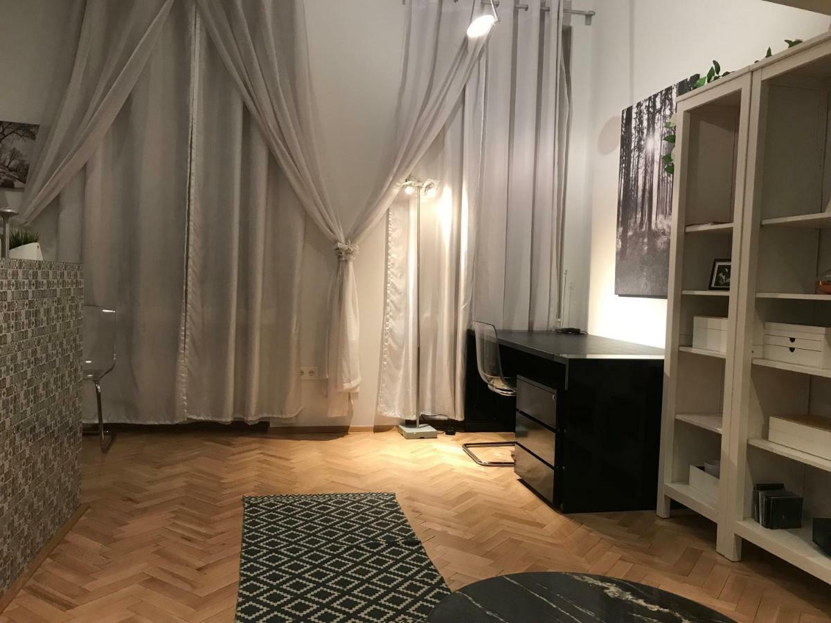 Elegant Apartment Budapest Eksteriør billede